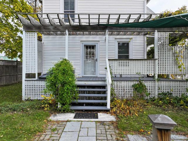 68 Court Street, Middlebury, VT 05753