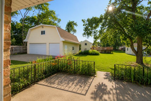 17649 65th Avenue, Tinley Park, IL 60477