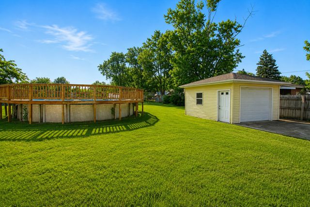 17649 65th Avenue, Tinley Park, IL 60477