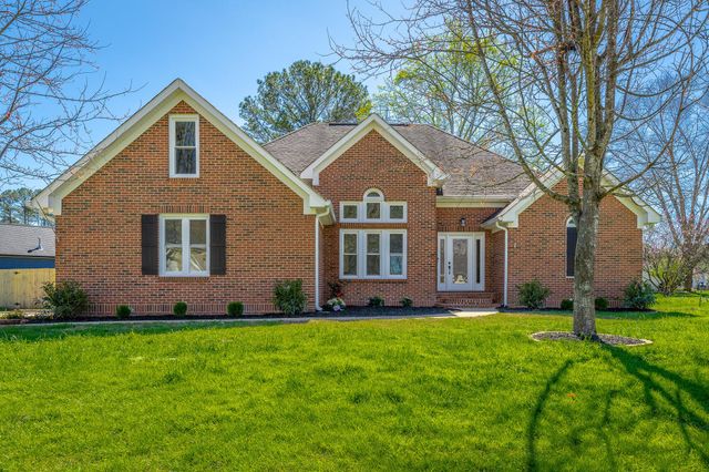 1618 Gunston Hall Road, Hixson, TN 37343