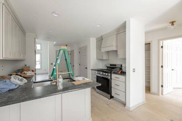 1618 Gunston Hall Road, Hixson, TN 37343