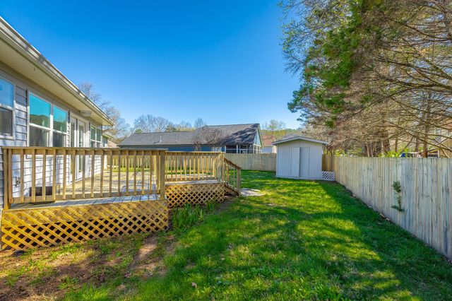 1618 Gunston Hall Road, Hixson, TN 37343