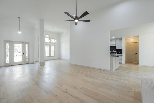 1618 Gunston Hall Road, Hixson, TN 37343