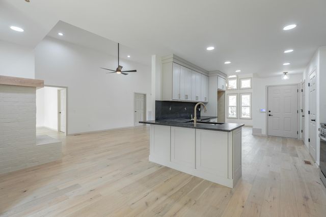 1618 Gunston Hall Road, Hixson, TN 37343