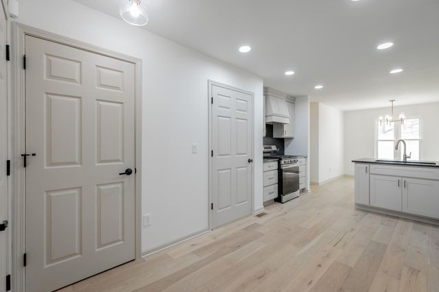 1618 Gunston Hall Road, Hixson, TN 37343