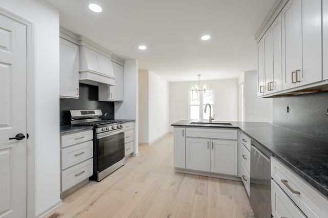 1618 Gunston Hall Road, Hixson, TN 37343