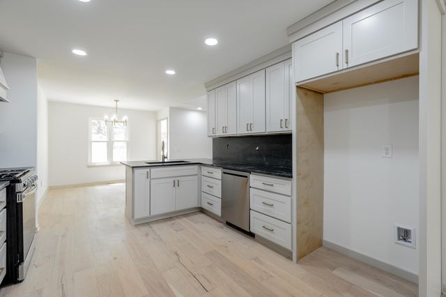 1618 Gunston Hall Road, Hixson, TN 37343