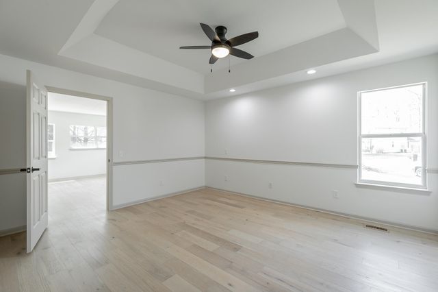 1618 Gunston Hall Road, Hixson, TN 37343