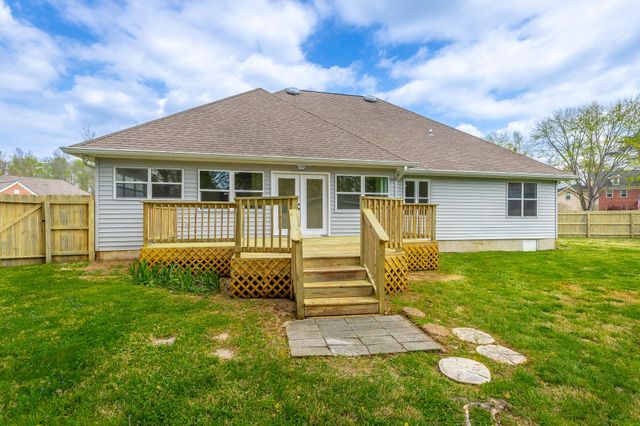 1618 Gunston Hall Road, Hixson, TN 37343