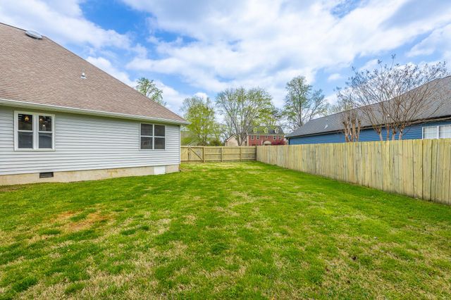 1618 Gunston Hall Road, Hixson, TN 37343