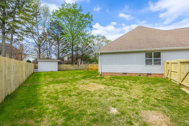 1618 Gunston Hall Road, Hixson, TN 37343