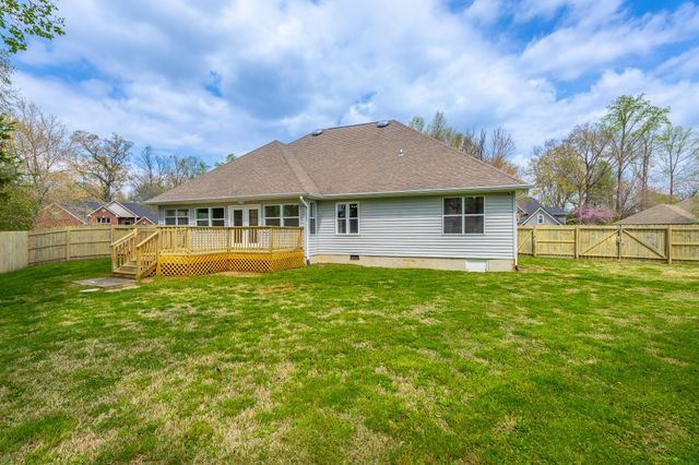 1618 Gunston Hall Road, Hixson, TN 37343