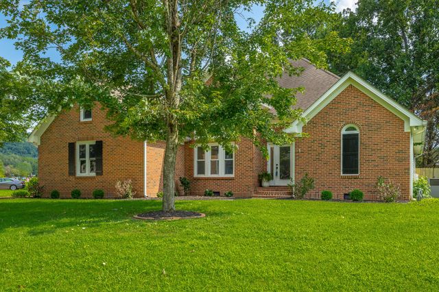 1618 Gunston Hall Road, Hixson, TN 37343