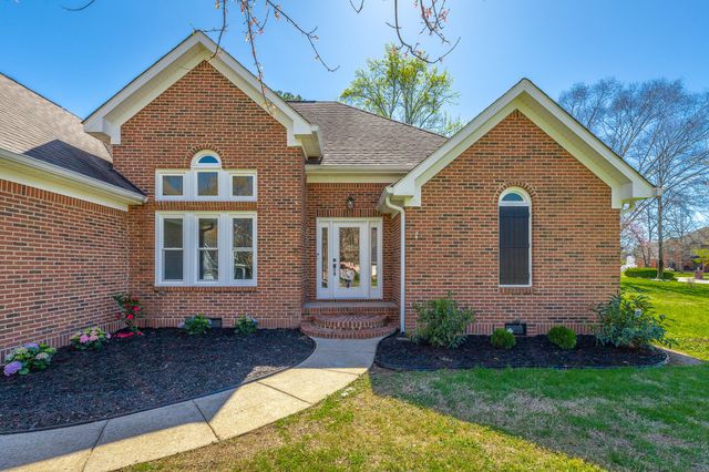 1618 Gunston Hall Road, Hixson, TN 37343