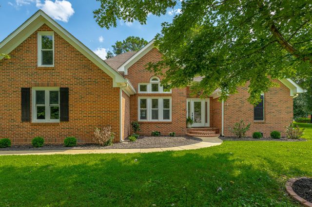1618 Gunston Hall Road, Hixson, TN 37343