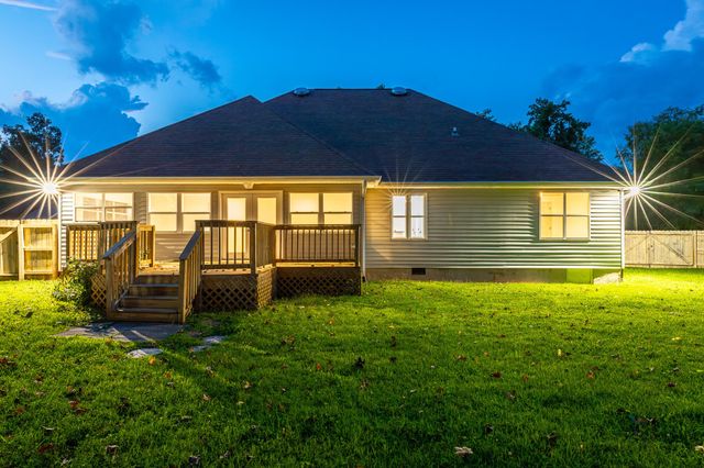 1618 Gunston Hall Road, Hixson, TN 37343