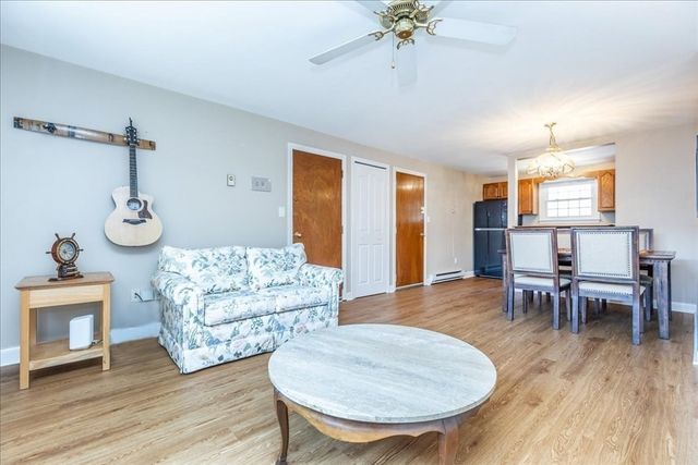 57 Sylvan St 3F, Danvers, MA 01923