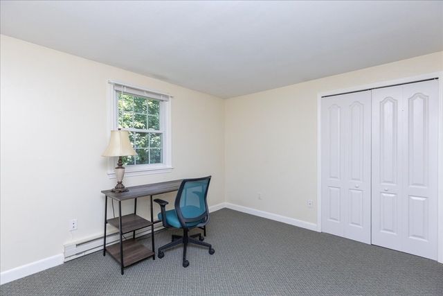 57 Sylvan St 3F, Danvers, MA 01923