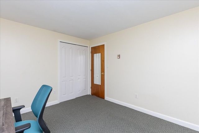 57 Sylvan St 3F, Danvers, MA 01923