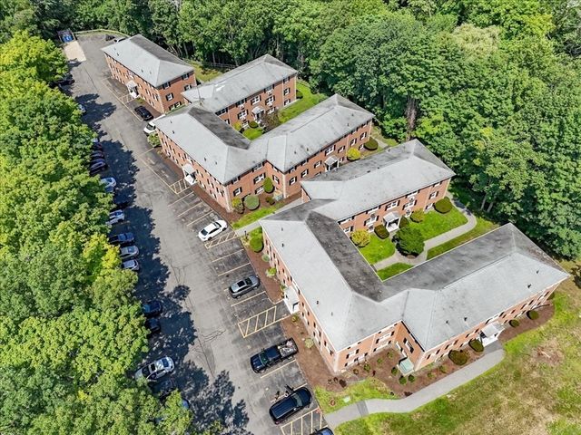 57 Sylvan St 3F, Danvers, MA 01923