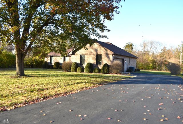 6110 Catalina Drive, Indianapolis, IN 46259