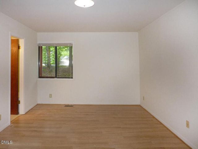 100 Barrington Hill Road, Chapel Hill, NC 27516