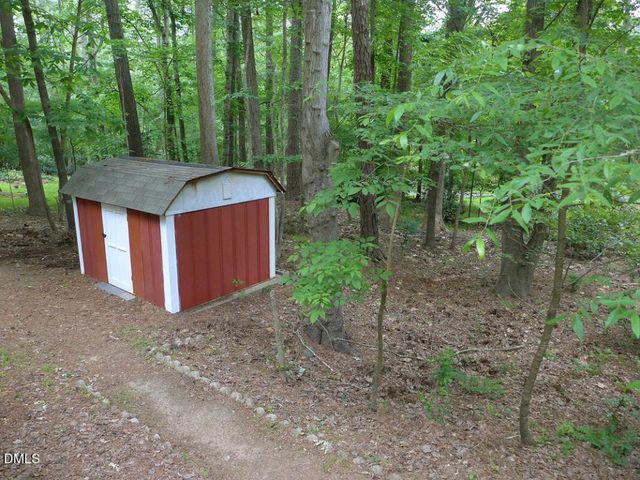 100 Barrington Hill Road, Chapel Hill, NC 27516