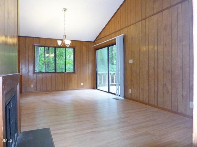 100 Barrington Hill Road, Chapel Hill, NC 27516