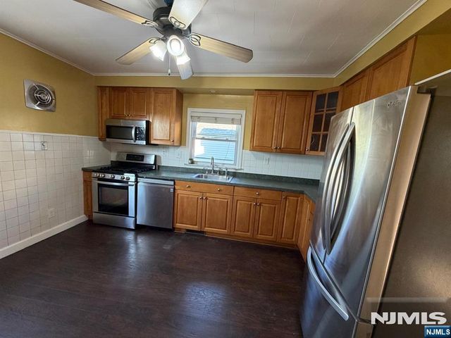 25 Chase Street 2, Nutley, NJ 07110