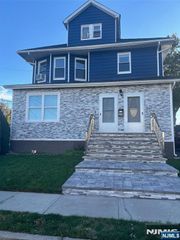 25 Chase Street 2, Nutley, NJ 07110