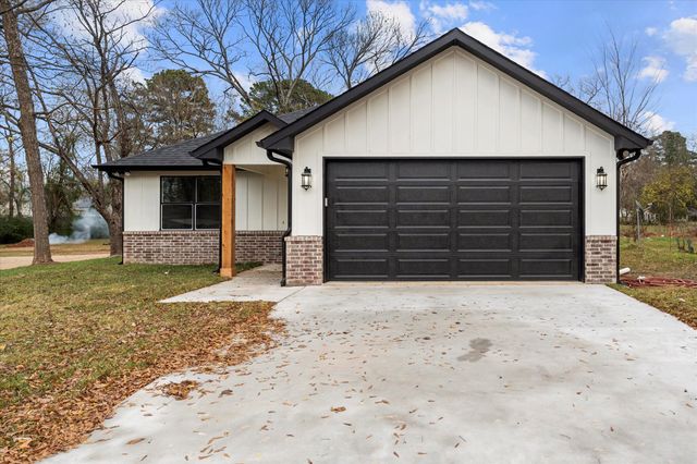 431 Cypress Street, Pittsburg, TX 75686
