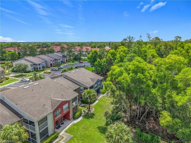 194 Santa Clara DR 12, Naples, FL 34104