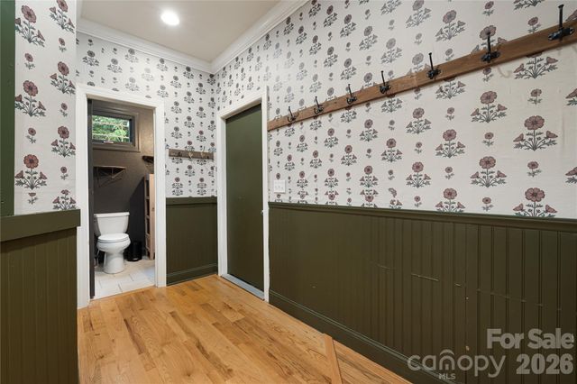312 E Forest Place, Candler, NC 28715