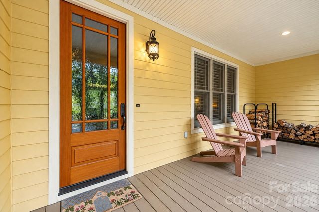 312 E Forest Place, Candler, NC 28715