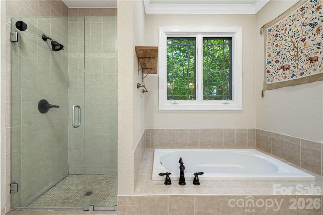 312 E Forest Place, Candler, NC 28715