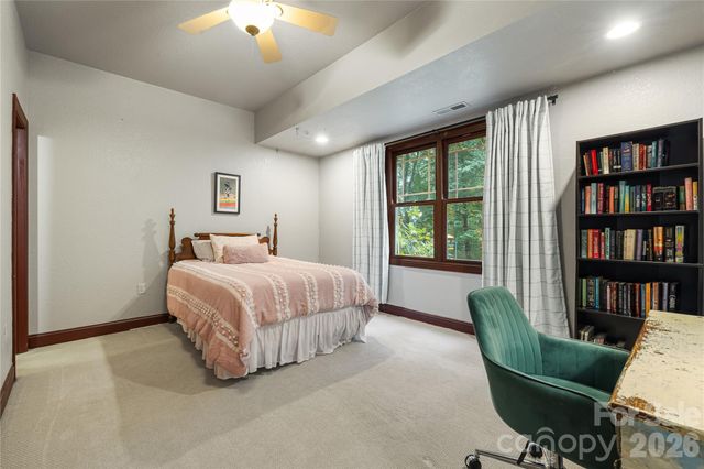312 E Forest Place, Candler, NC 28715