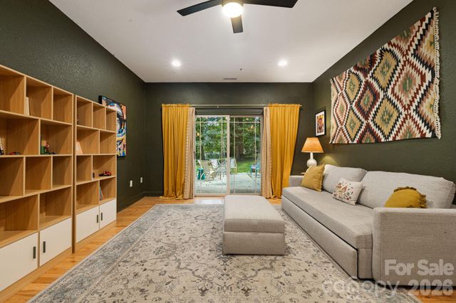 312 E Forest Place, Candler, NC 28715