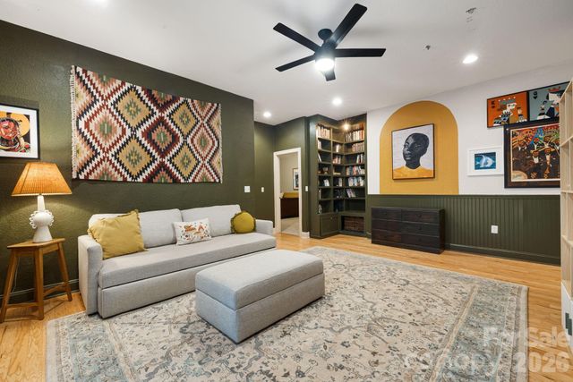 312 E Forest Place, Candler, NC 28715