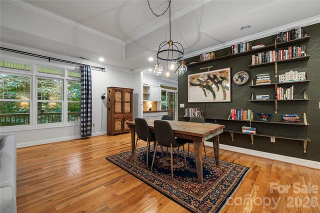 312 E Forest Place, Candler, NC 28715