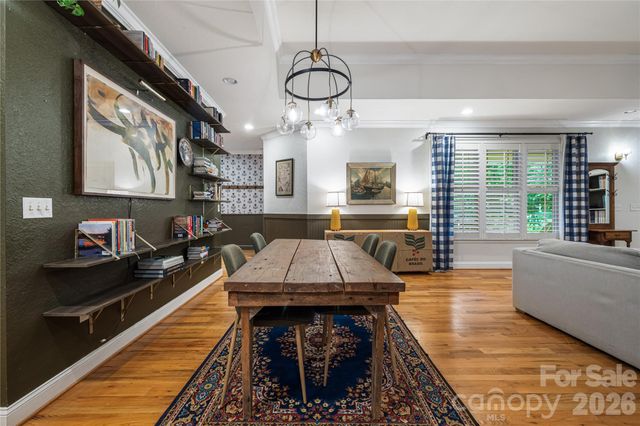 312 E Forest Place, Candler, NC 28715