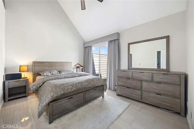 810 Baker 210, Costa Mesa, CA 92626
