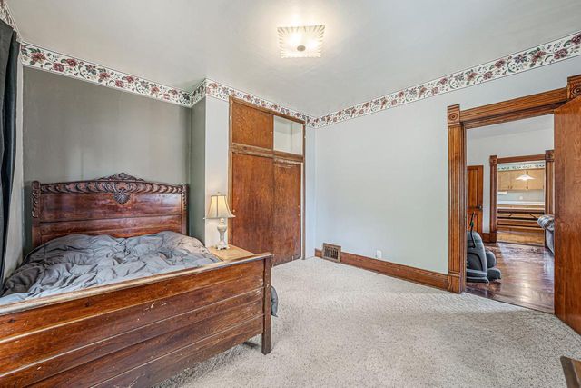 814 N DREW STREET, Appleton, WI 54911