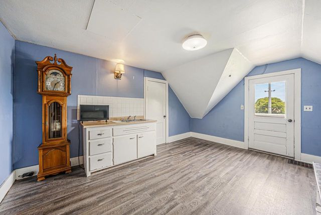 814 N DREW STREET, Appleton, WI 54911