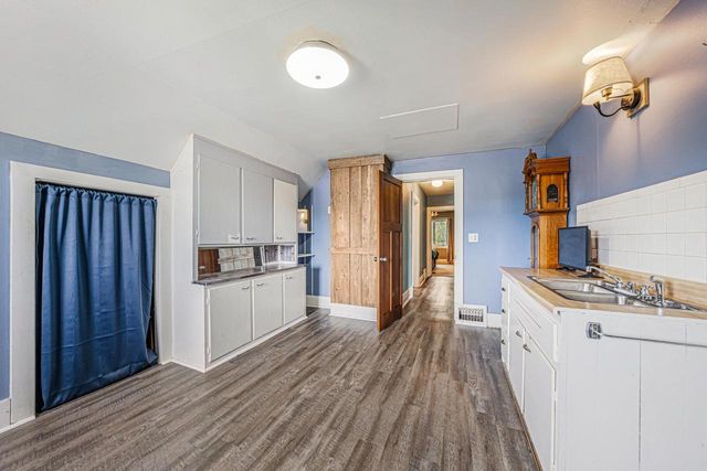 814 N DREW STREET, Appleton, WI 54911