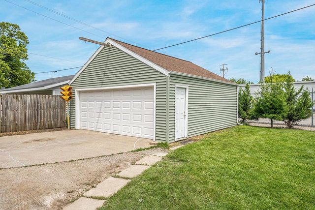 814 N DREW STREET, Appleton, WI 54911