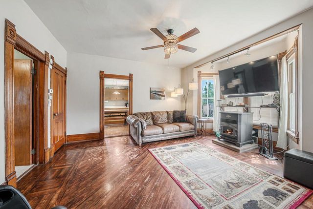 814 N DREW STREET, Appleton, WI 54911