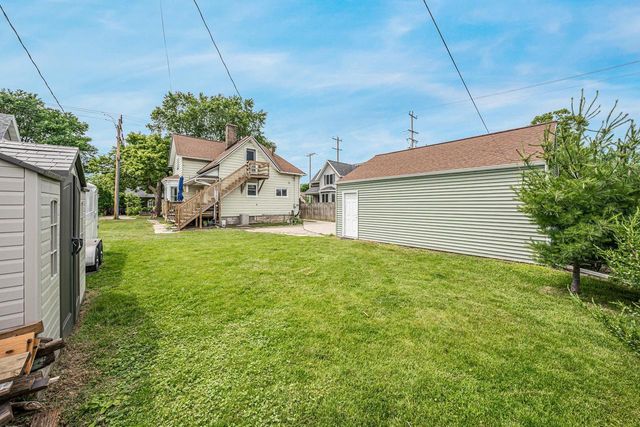 814 N DREW STREET, Appleton, WI 54911