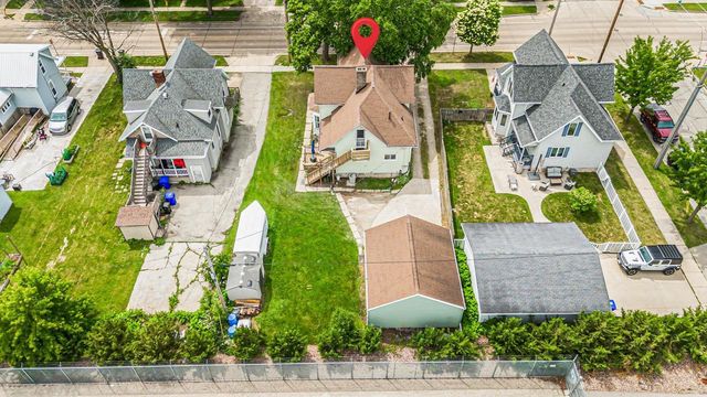 814 N DREW STREET, Appleton, WI 54911