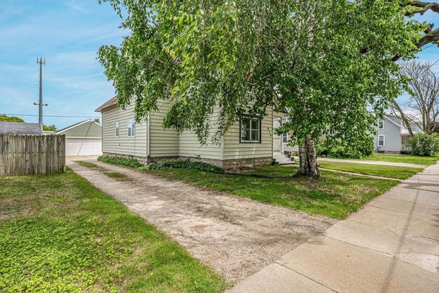 814 N DREW STREET, Appleton, WI 54911