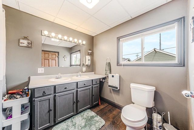 814 N DREW STREET, Appleton, WI 54911